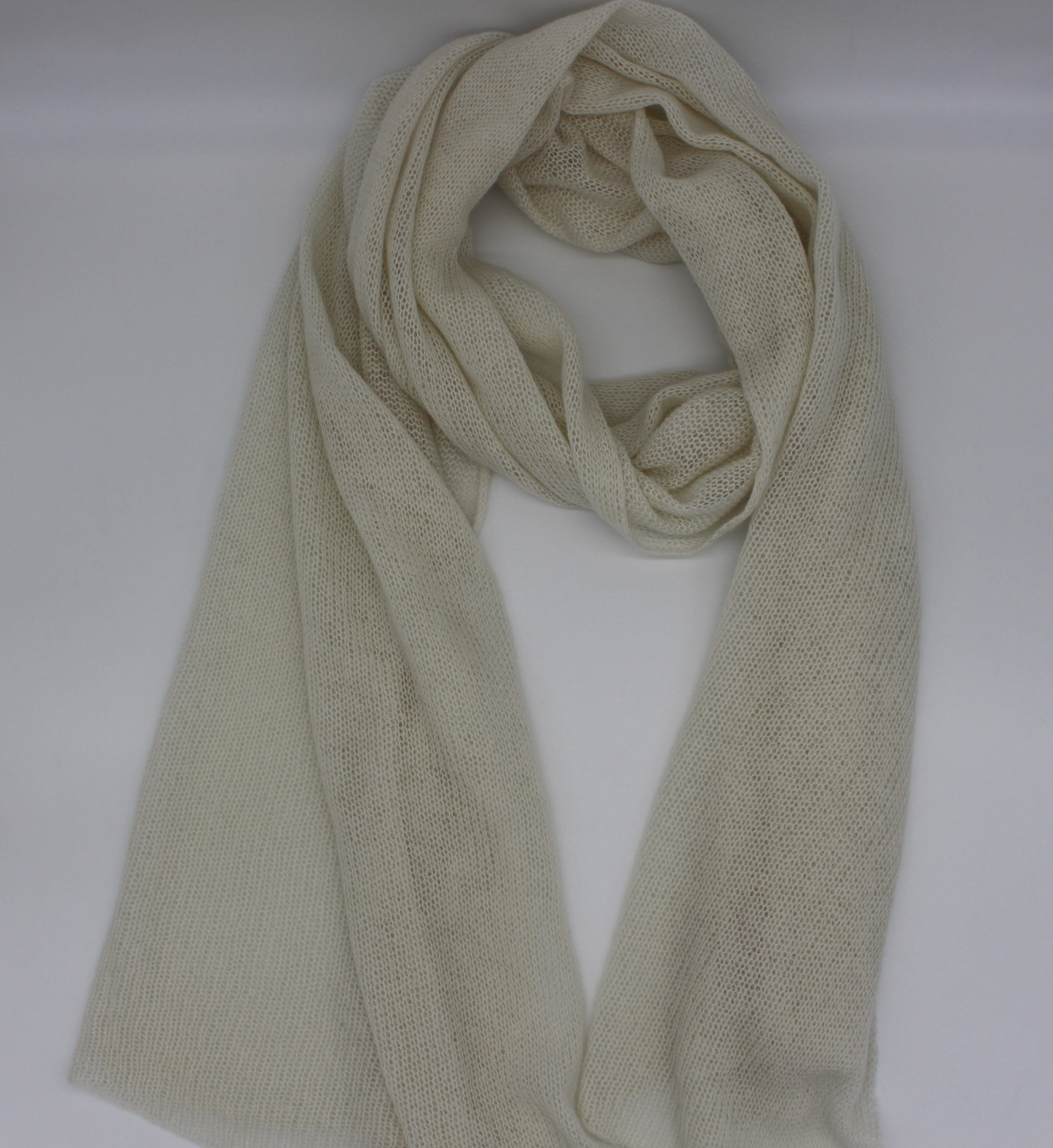 Handgestrickter Kaschmirschal – locker & luftig