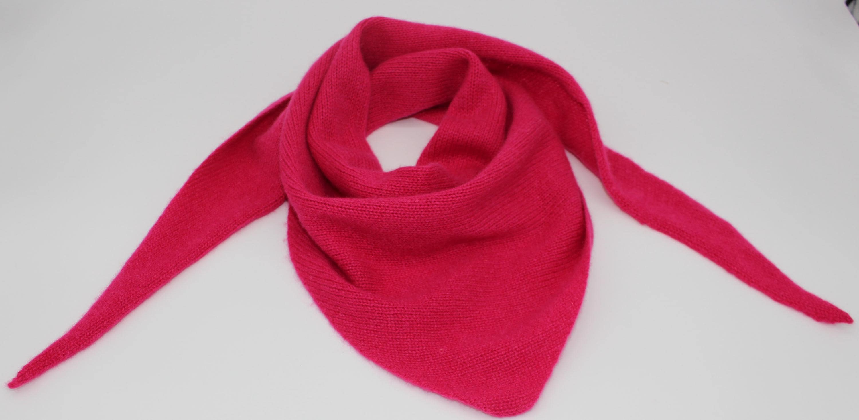 Kleines Kaschmir-Dreieckstuch – 100% reines Kaschmir | handgemacht in Deutschland | weiches Halstuch | luxuriös & zeitlos